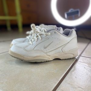 Ultra rare 1997 Nike women's golf shoes